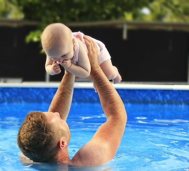 plavání s tatínkem